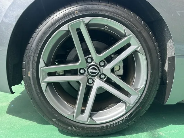 フェアレディZ(ニッサン)バージョンST ATディーラ-試乗車 8