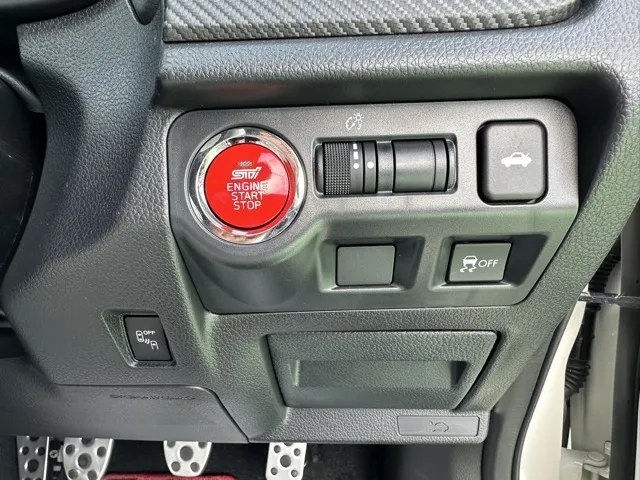 WRX(スバル)STI ファイナルエディション フルパッケージ登録済未使用車 14