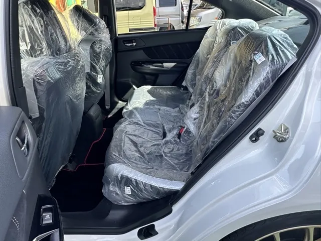 WRX(スバル)STI ファイナルエディション フルパッケージ登録済未使用車 4