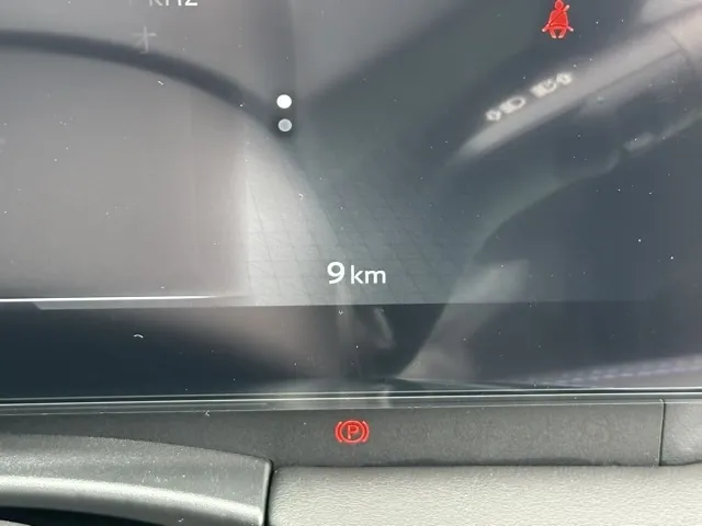 セレナ(ニッサン)eパワー オーテック アラウンドビューモニター 12.3ナビ登録済未使用車 28