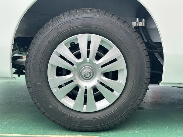 キャラバン(ニッサン)2.0 ロングGRANDプレミアム GX登録済未使用車 16