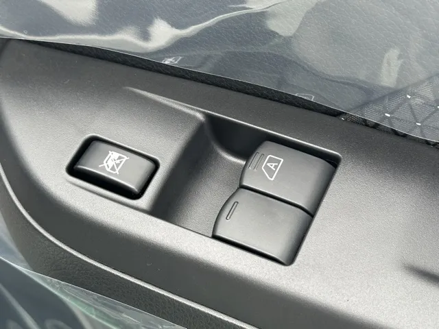 キャラバン(ニッサン)2.0 ロングGRANDプレミアム GX登録済未使用車 18