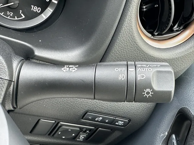 キャラバン(ニッサン)2.0 ロングGRANDプレミアム GX登録済未使用車 24