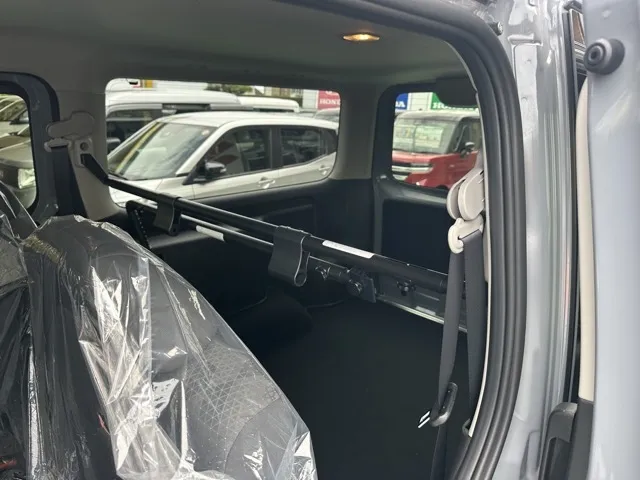 キャラバン(ニッサン)ロング プレミアムGX アウトドアブラックED登録済未使用車 5