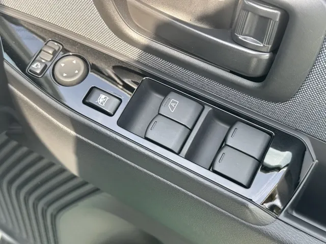 サクラ(ニッサン)Xディーラ-試乗車 12