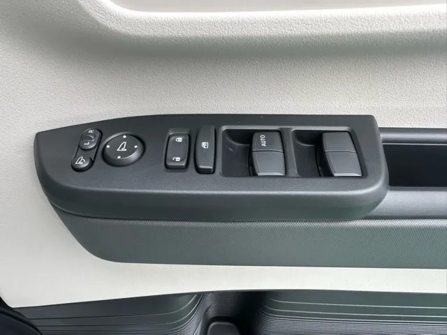 N-BOX(ホンダ)N-BOX届出済未使用車 13