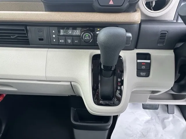 N-BOX(ホンダ)N-BOX届出済未使用車 15