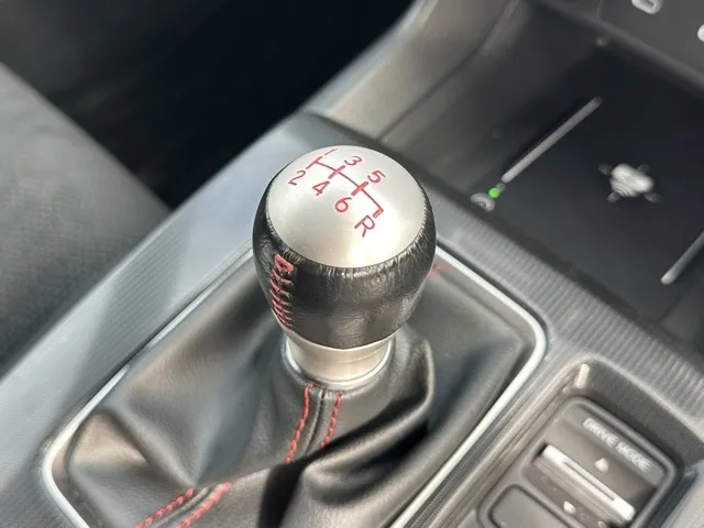 シビック(ホンダ)RS 6MTディーラ-試乗車 13