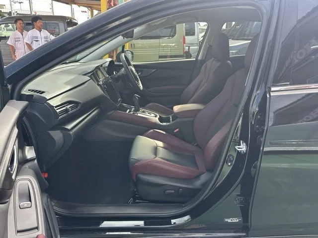 レヴォーグ(スバル)STIスポーツ EX中古車 3