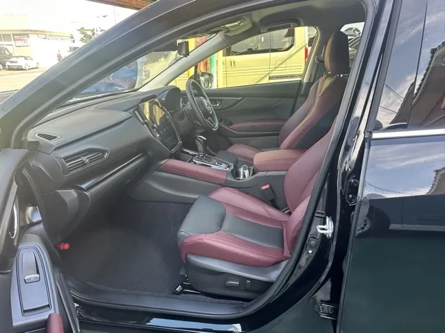 レヴォーグ(スバル)STIスポーツ EX中古車 3