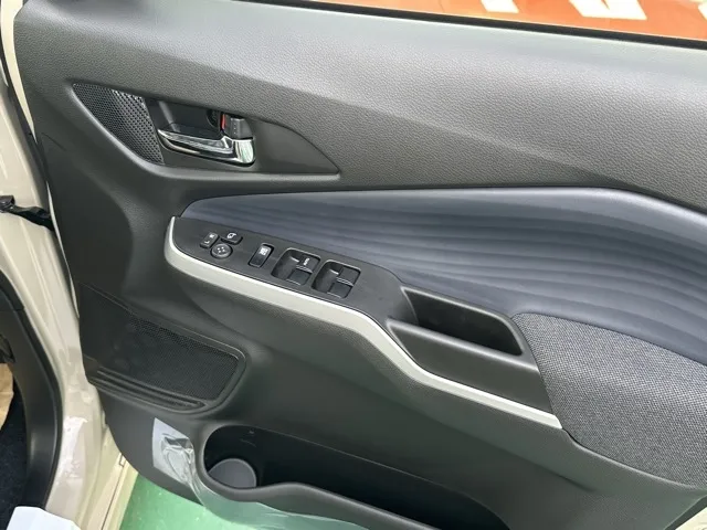 ソリオ(スズキ)ハイブリッドMZ登録済未使用車 15