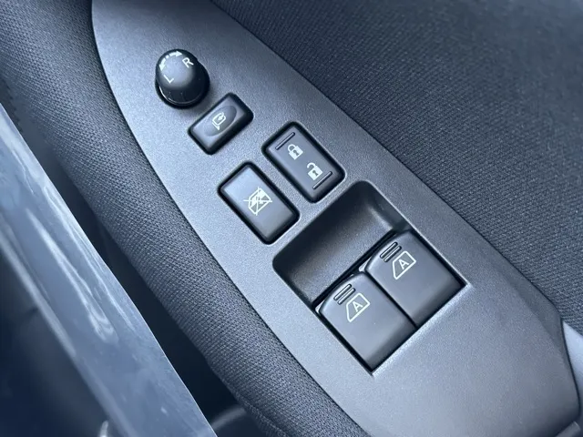 フェアレディZ(ニッサン)ベースグレード 6MT登録済未使用車 10