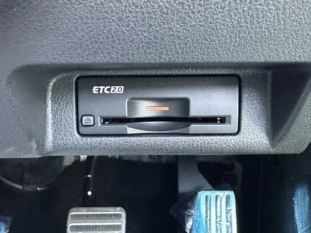 フェアレディZ(ニッサン)ベースグレード 6MT登録済未使用車 11
