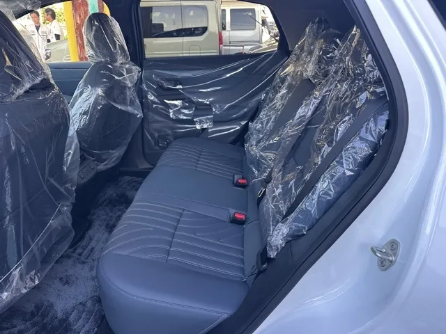 アリア(ニッサン)B9 e-4ORCE リミテッド登録済未使用車 4