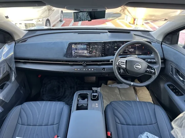 アリア(ニッサン)B9 e-4ORCE リミテッド登録済未使用車 6
