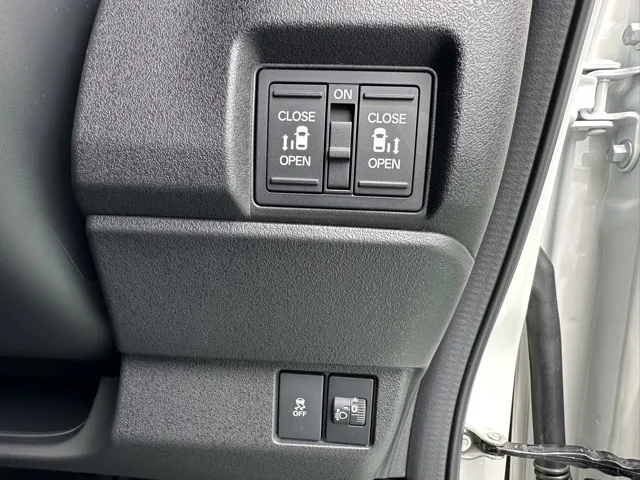 N-BOX(ホンダ)N-BOXカスタム 両側PSD届出済未使用車 16