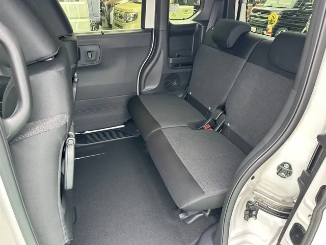 N-BOX(ホンダ)N-BOXカスタム 両側PSD届出済未使用車 4