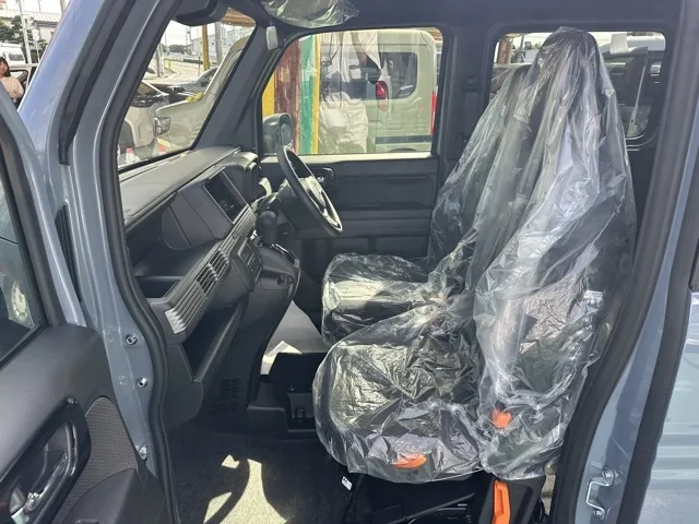 N-VAN(ホンダ)FUNターボ届出済未使用車 3