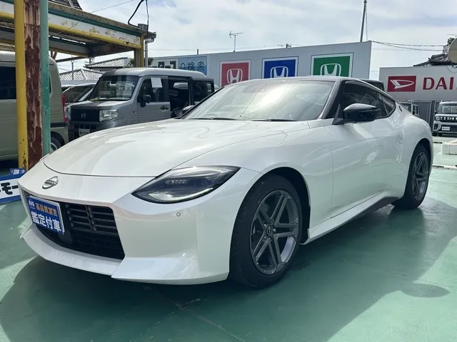 フェアレディZ(ニッサン)ベースグレード 6MT登録済未使用車 1