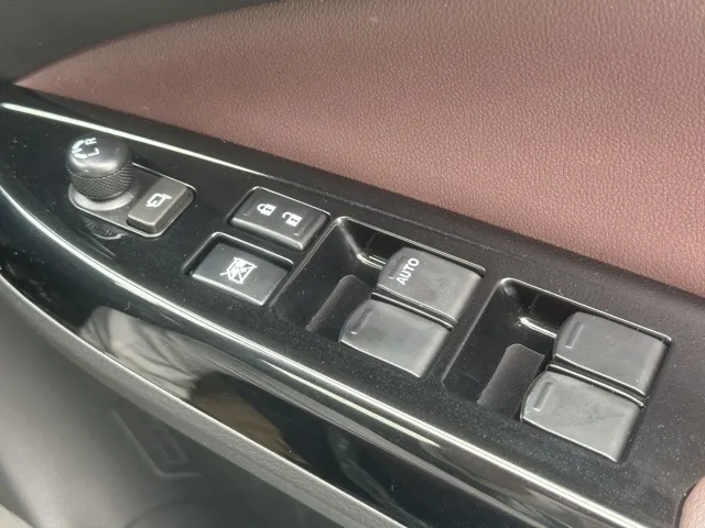 フロンクス(スズキ)ベースグレード登録済未使用車 14