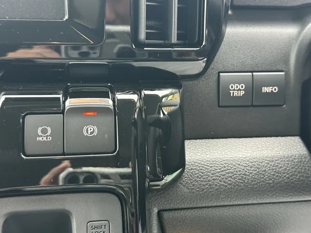 ソリオ(スズキ)ハイブリッドMV登録済未使用車 20