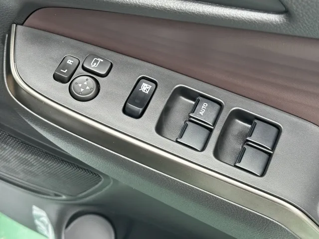 ソリオ(スズキ)ハイブリッドMV登録済未使用車 15