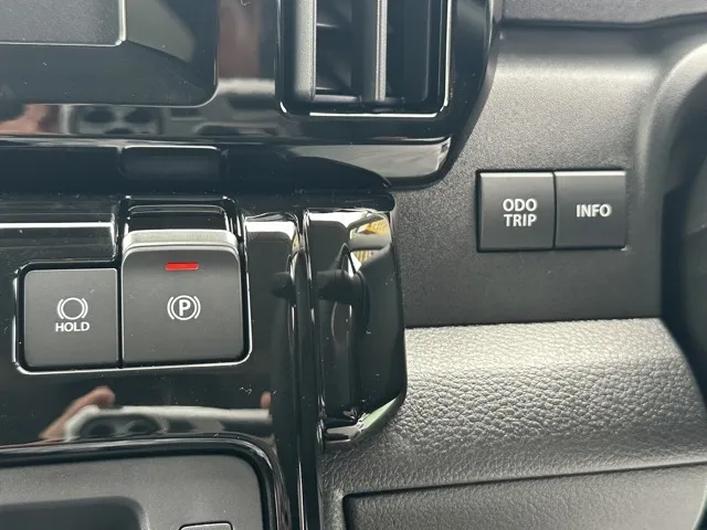 ソリオ(スズキ)ハイブリッドMV登録済未使用車 21