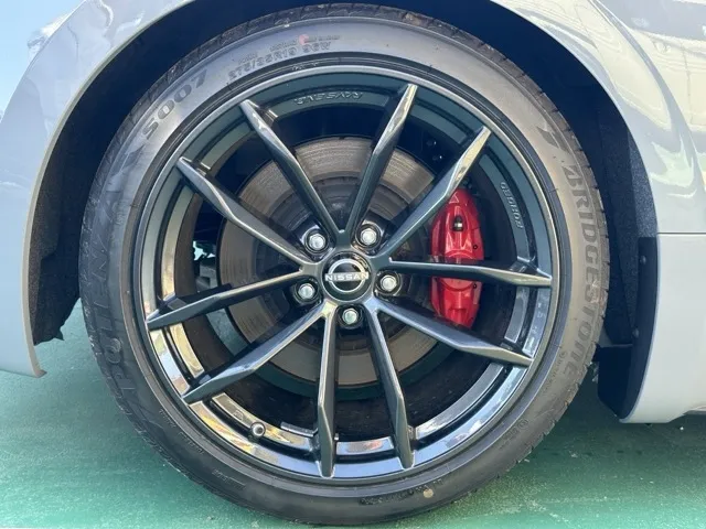 フェアレディZ(ニッサン)バージョンST 6MT登録済未使用車 9