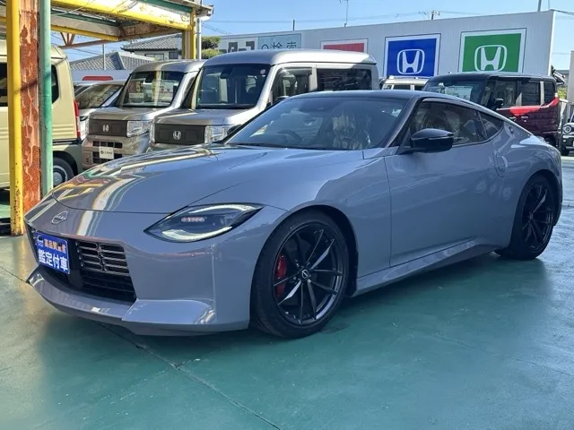フェアレディZ(ニッサン)バージョンST 6MT登録済未使用車 1