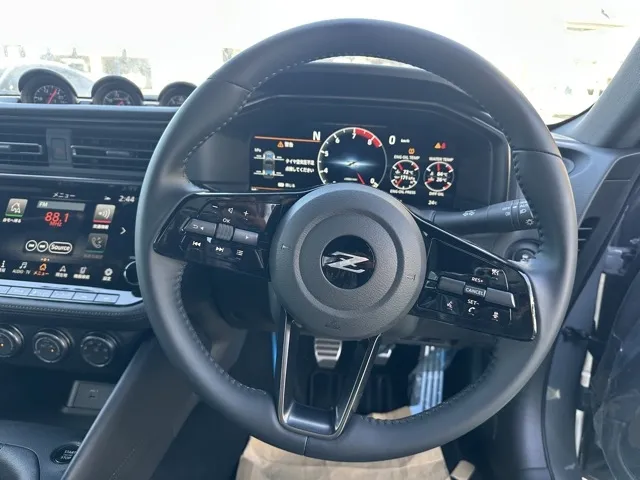 フェアレディZ(ニッサン)バージョンST 6MT登録済未使用車 5