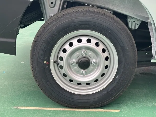 ハイゼット(ダイハツ)デラックス 4WD MT届出済未使用車 11