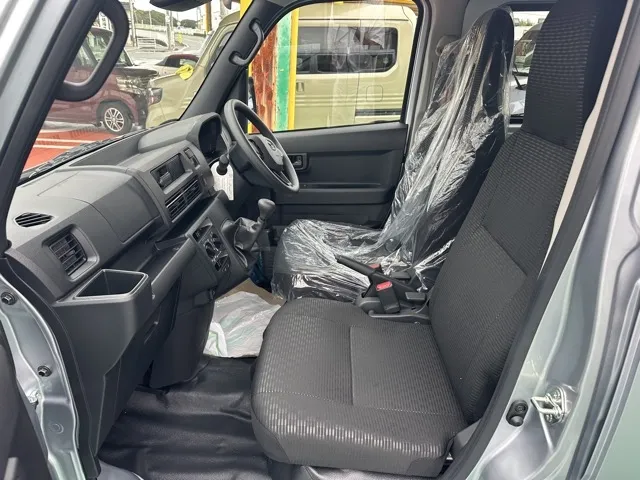 ハイゼット(ダイハツ)デラックス 4WD MT届出済未使用車 3