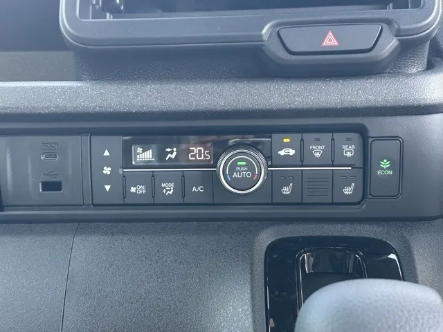 N-BOX(ホンダ)N-BOXカスタムターボ届出済未使用車 19