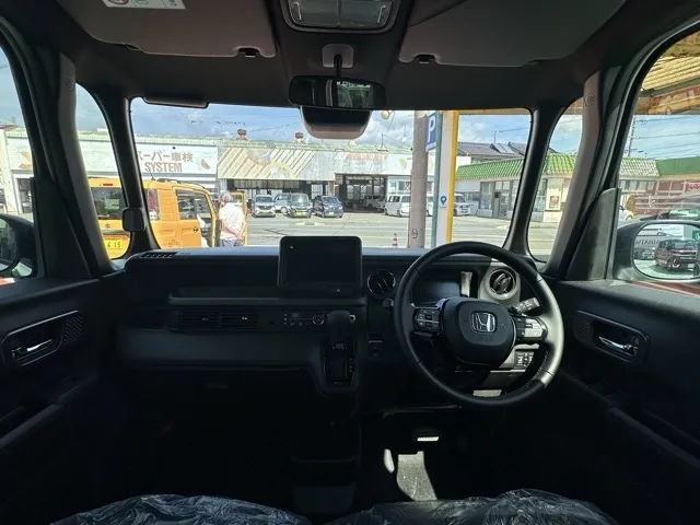 N-BOX(ホンダ)N-BOXカスタムターボ届出済未使用車 5