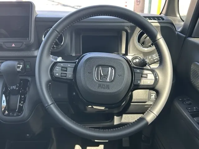 N-BOX(ホンダ)N-BOXカスタムターボ届出済未使用車 6