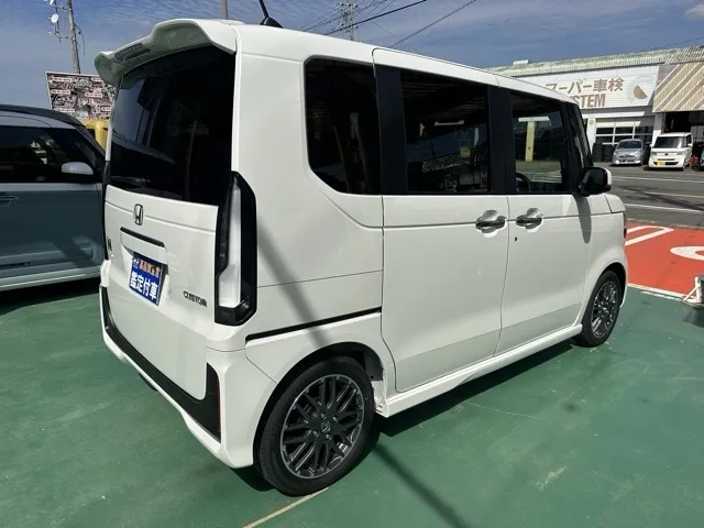 N-BOX(ホンダ)N-BOXカスタムターボ届出済未使用車 12