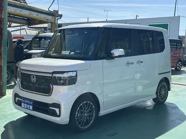 N-BOX(ホンダ)N-BOXカスタムターボ届出済未使用車 1