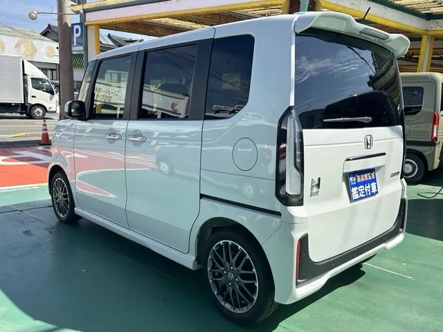 N-BOX(ホンダ)N-BOXカスタムターボ届出済未使用車 2
