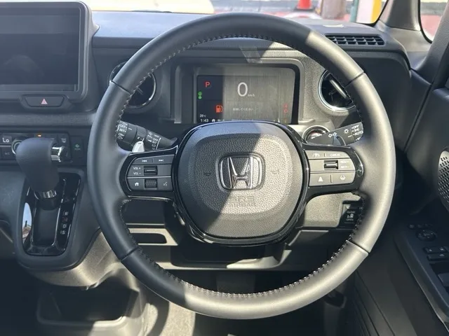 N-BOX(ホンダ)N-BOXカスタムターボ届出済未使用車 6