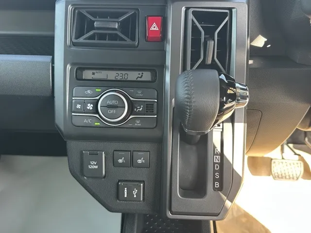 タフト(ダイハツ)Gターボ  ダーククロムベンチャー届出済未使用車 15