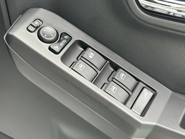 タフト(ダイハツ)Gターボ  ダーククロムベンチャー届出済未使用車 13