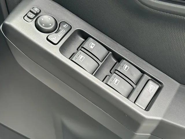 タフト(ダイハツ)Gターボ  ダーククロムベンチャー届出済未使用車 13