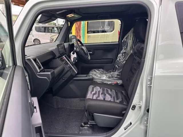 タフト(ダイハツ)Gターボ  ダーククロムベンチャー届出済未使用車 3