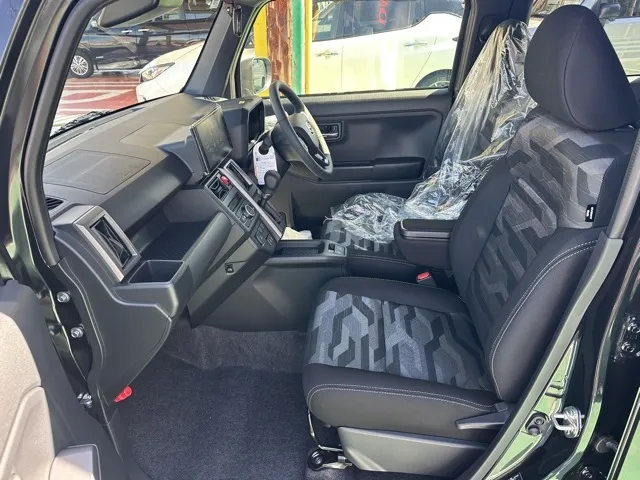 タフト(ダイハツ)Gターボ  ダーククロムベンチャー届出済未使用車 3