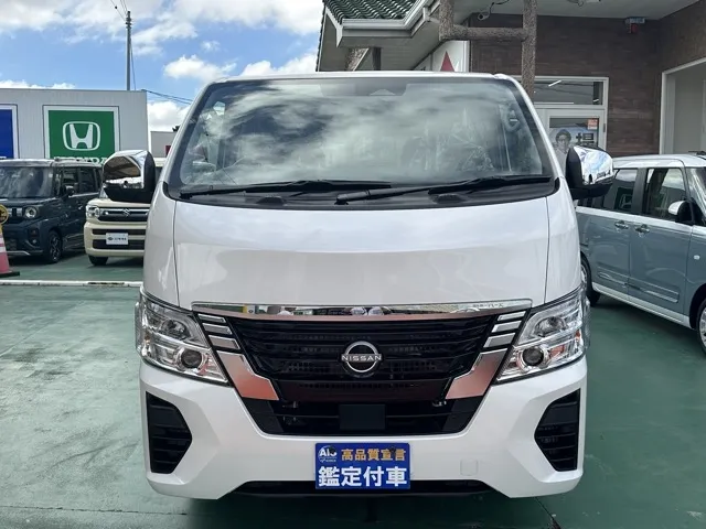 キャラバン(ニッサン)ロング EX 6人 LEDライト登録済未使用車 29