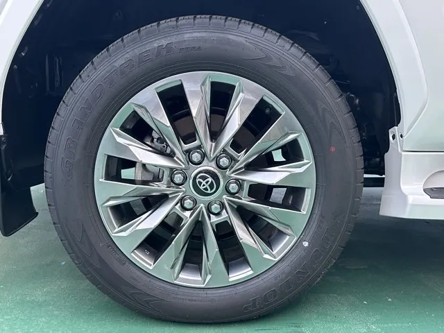 ランドクルーザー(トヨタ)ZX ７人 ガソリン メーカーOP多数登録済未使用車 13