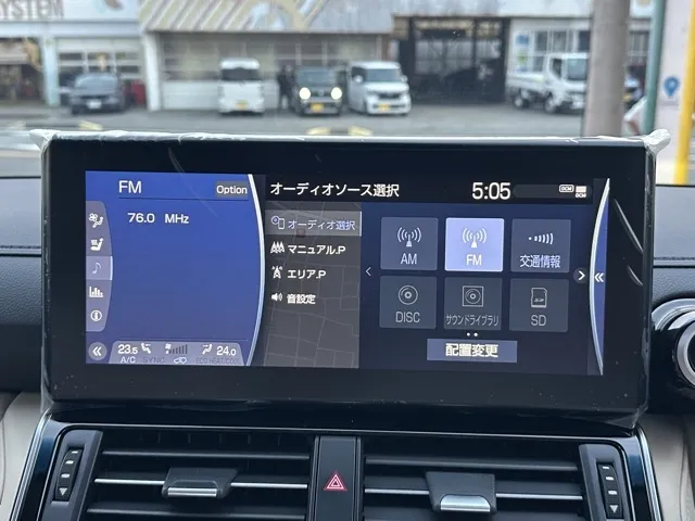 ランドクルーザー(トヨタ)ZX ７人 ガソリン メーカーOP多数登録済未使用車 24