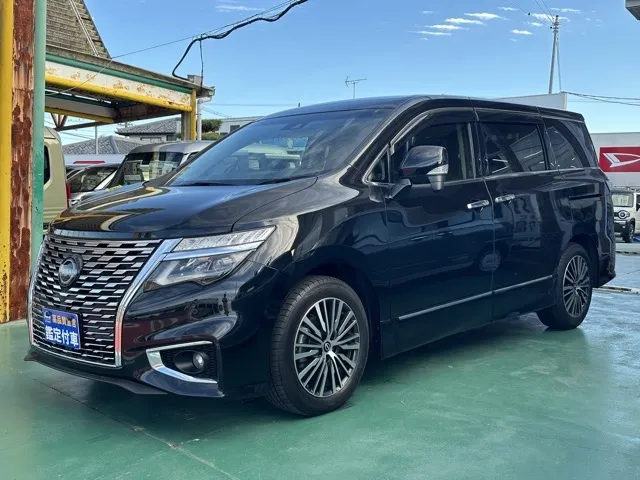 エルグランド(ニッサン)350ハイウェイスター 8人ディーラ-試乗車 1
