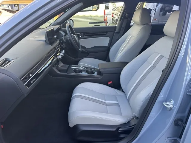 シビック(ホンダ)e：HEV LX中古車 3