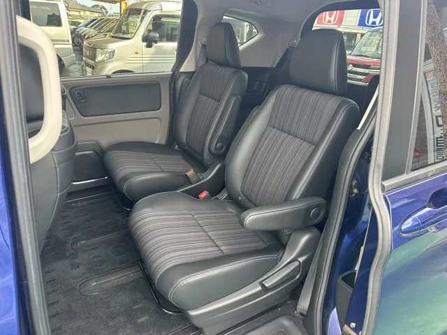 フリード(ホンダ)Gホンダセンシング SPKG CPKG中古車 4